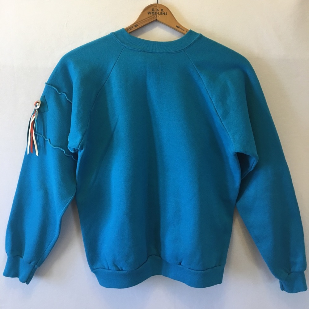 VinTaGe AmEricAn IndiAn swEatShirt🏹🪶🦋 - Picture 3 of 8